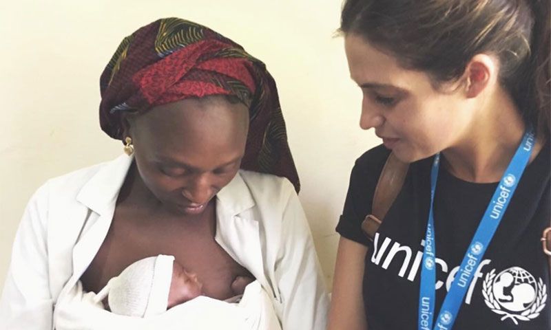 El solidario viaje de Sara Carbonero a Senegal