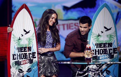 Megan Fox y Taylor Lautner, estrellas más atractivas para los adolescentes