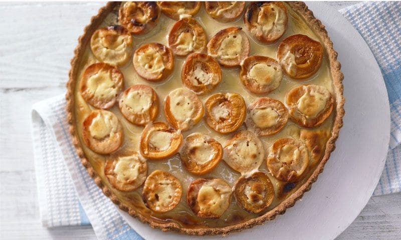 Tarta de albaricoques y yogur con miel