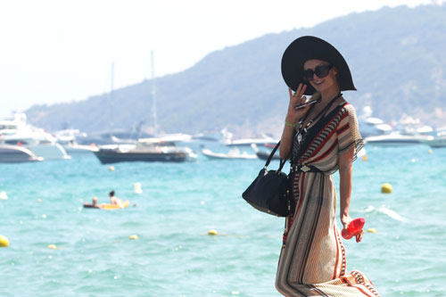 El verano de Paris Hilton: interminable 'tour' por el Mediterráneo y ¿nuevo amor?