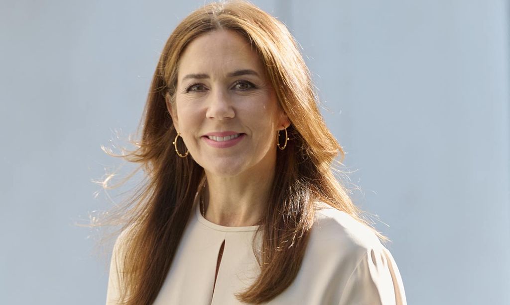 Mary de Dinamarca y Sofía Palazuelo, conectadas por un jersey de Zara que  vale 20 euros