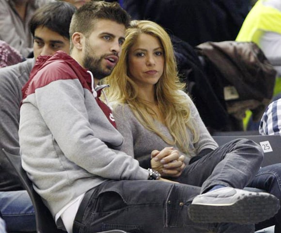 Shakira y Piqué, tarde de 'basket' y mucho amor en Barcelona