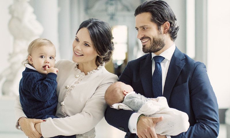 ¡Adorables! Carlos Felipe y Sofia de Suecia presumen de familia