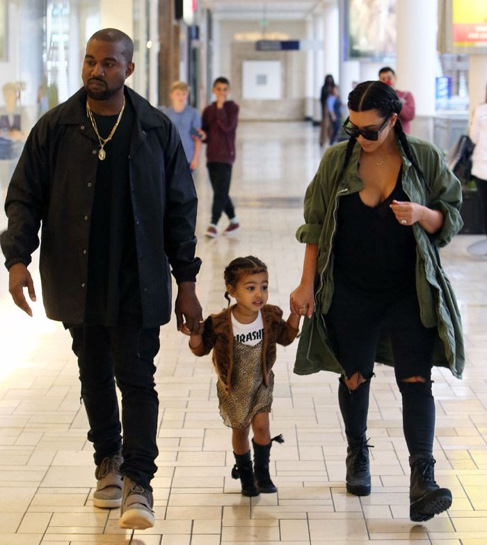 KIM KARDASHIAN: Mira los exclusivos atuendos de sus hijos - Imagen 3