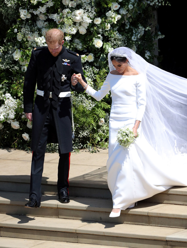 meghan-markle-vestido-harry-zapatos