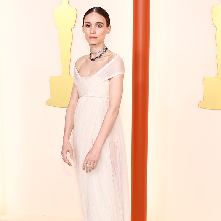 Del 'vintage' de Rooney Mara al diseño princesa de Sofia Carson: los vestidos de novia se apoderan de los Oscar