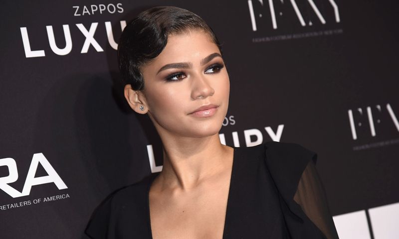 Zendaya: Cómo hacer unas ondas al agua paso a paso