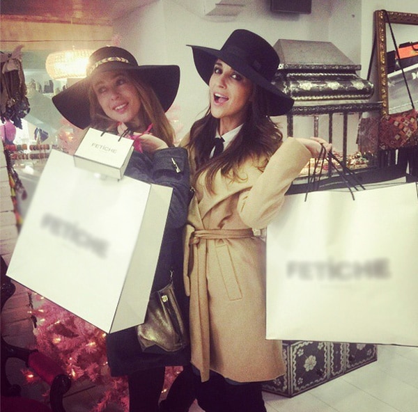 Paula Echevarría y Marta Hazas, dos chicas 'Velvet' de compras por Navidad