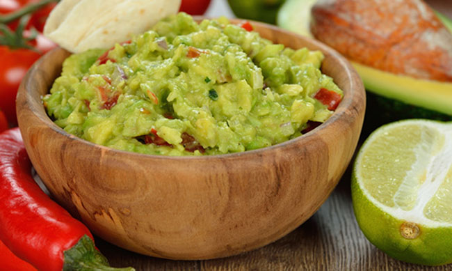 receta-guacamole-casero-receta-facil-cilantro