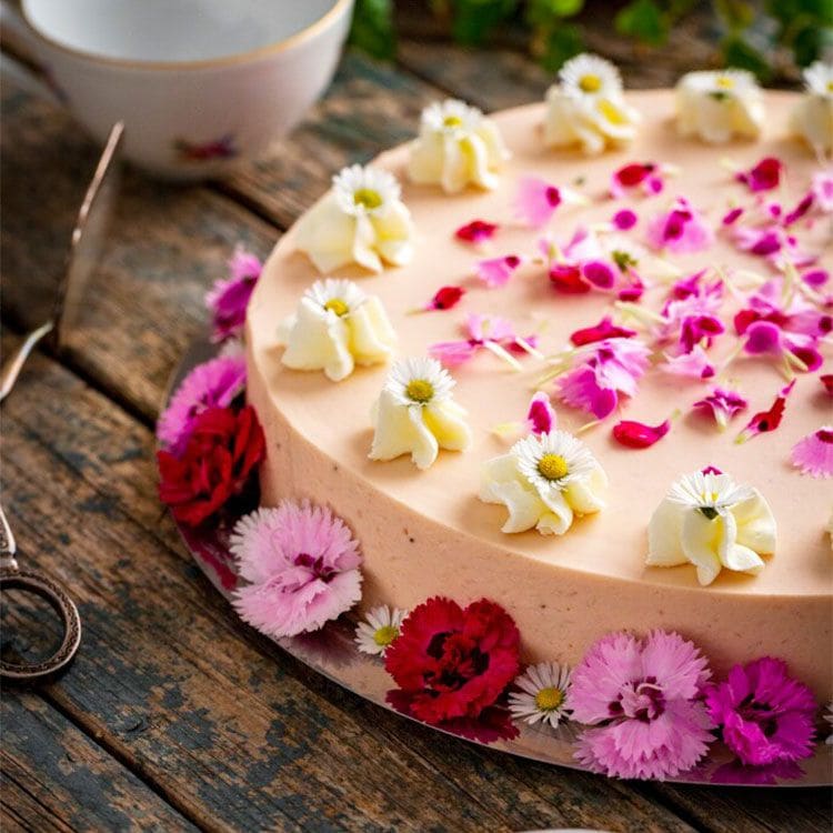 Tarta con flores