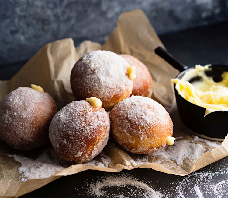 Bolitas de dónut rellenas de lemon curd