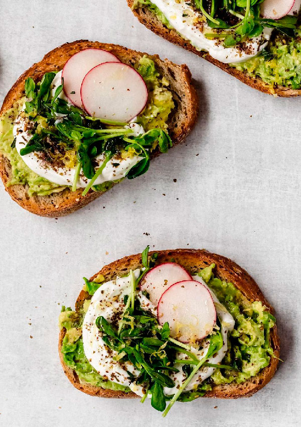 Tostadas de aguacate 