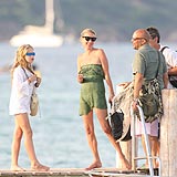 Kate Moss, de vacaciones en Saint-Tropez (Francia).