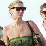 Kate Moss, de vacaciones en Saint-Tropez (Francia).