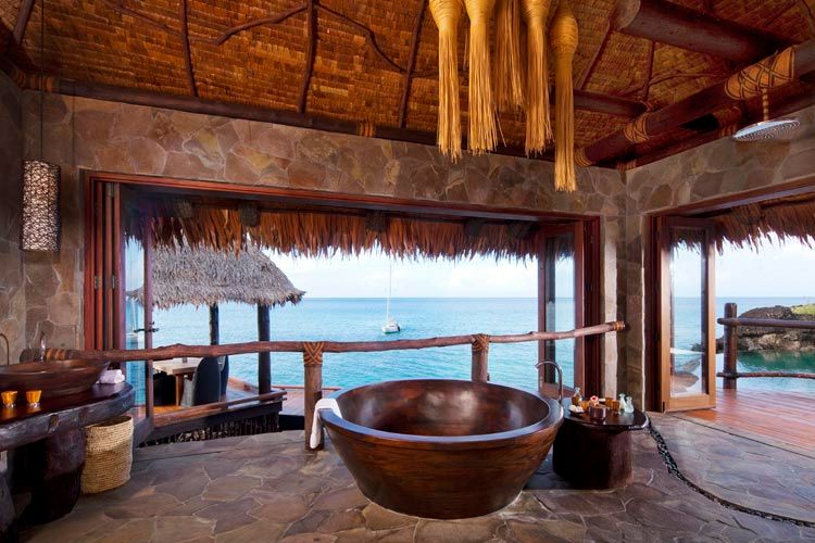 a_Laucala_overwater_villa_bathroom2