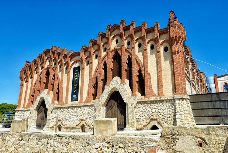 Bodega modernista Costa Daurada