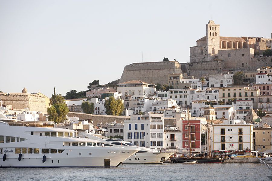 Ibiza-Dalt-Vila-a.jpg