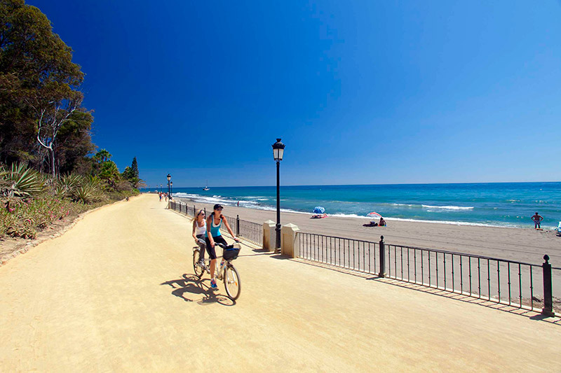 paseo_maritimo_bicis-marbella