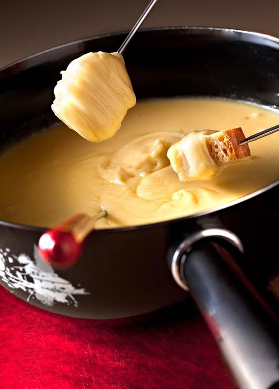 fondue-moitie-suiza