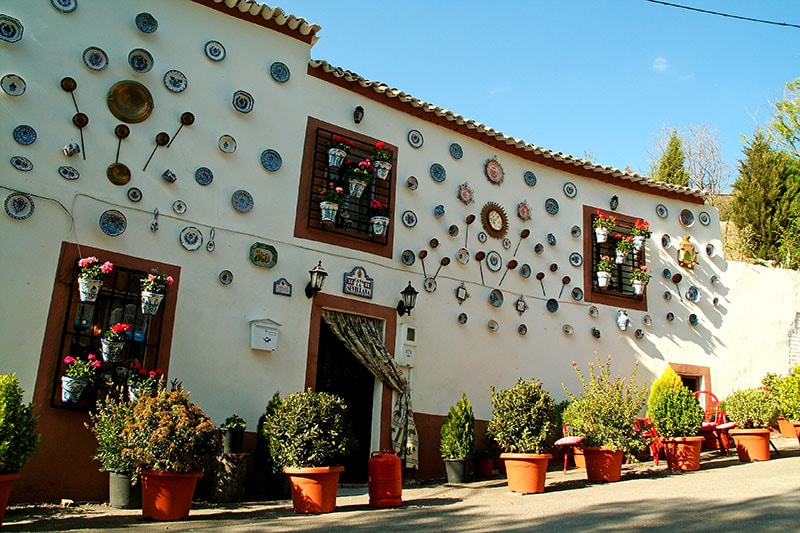 Granada-Casa-en-el-barrio-del-Sacromonte
