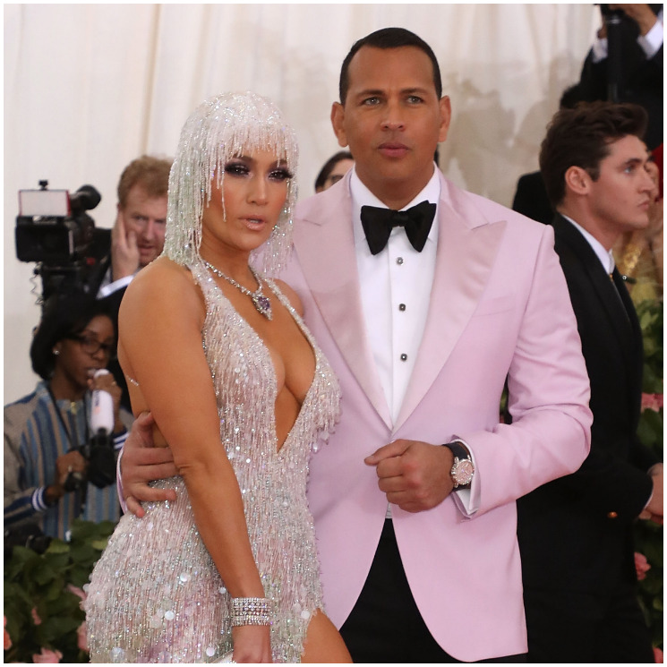 Jennifer Lopez y Alex Rodriguez presumen su romance con muestras de cariño muy costosas