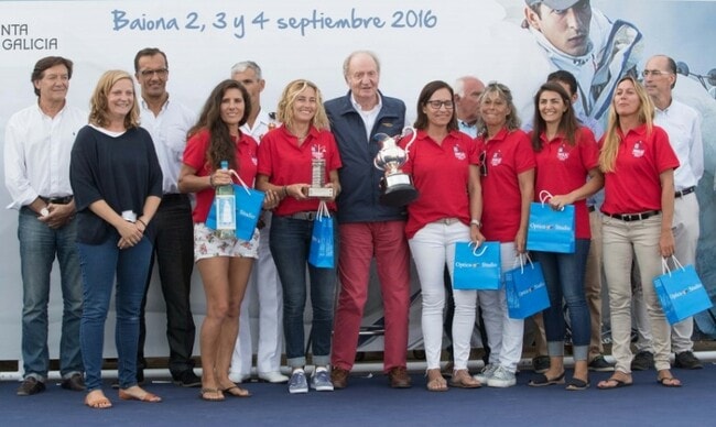 El Rey Juan Carlos se hizo presente en la regata ¡HOLA! Ladies Cup