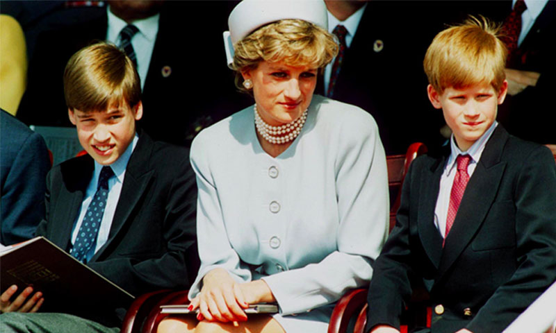 Para honrar a la princesa Diana, William y Harry develarán una estatua en el Palacio de Kensington