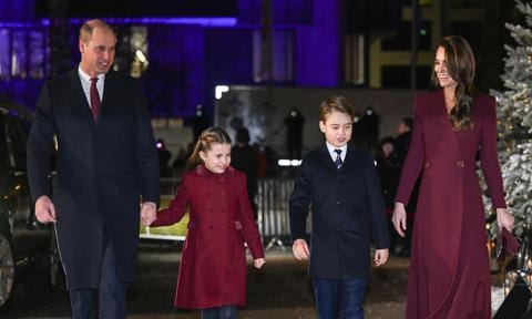 Los príncipes de Gales, William y Kate con sus hijos