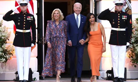 Eva Longoria con el presidente Joe Biden y la primera dama Jill Biden
