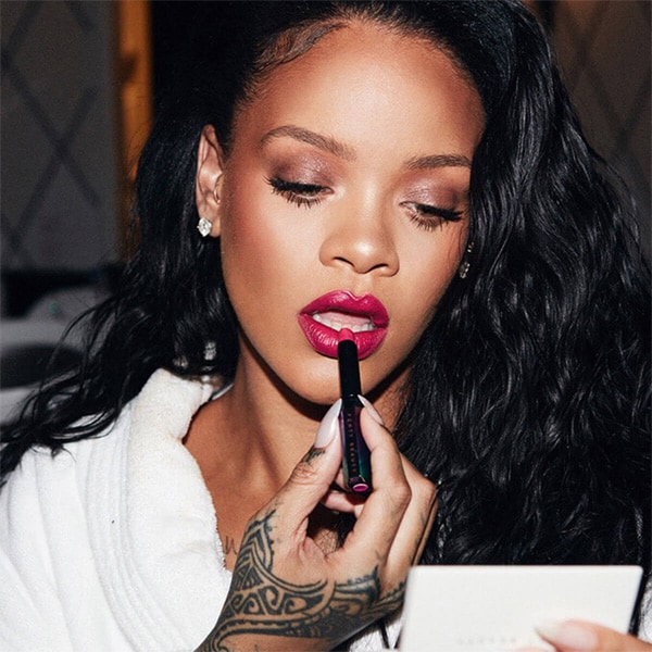 El labial de Rihanna que también podrás llevar en tus looks de Halloween