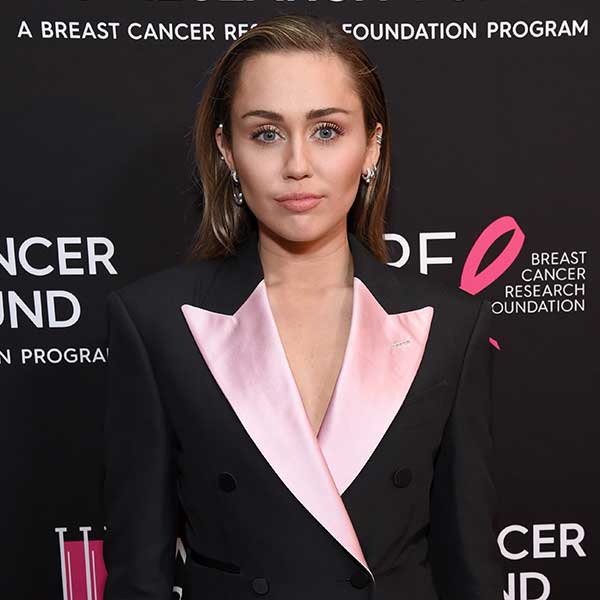 Miley Cyrus vuelve a su imagen de Hannah Montana con un radical cambio de look
