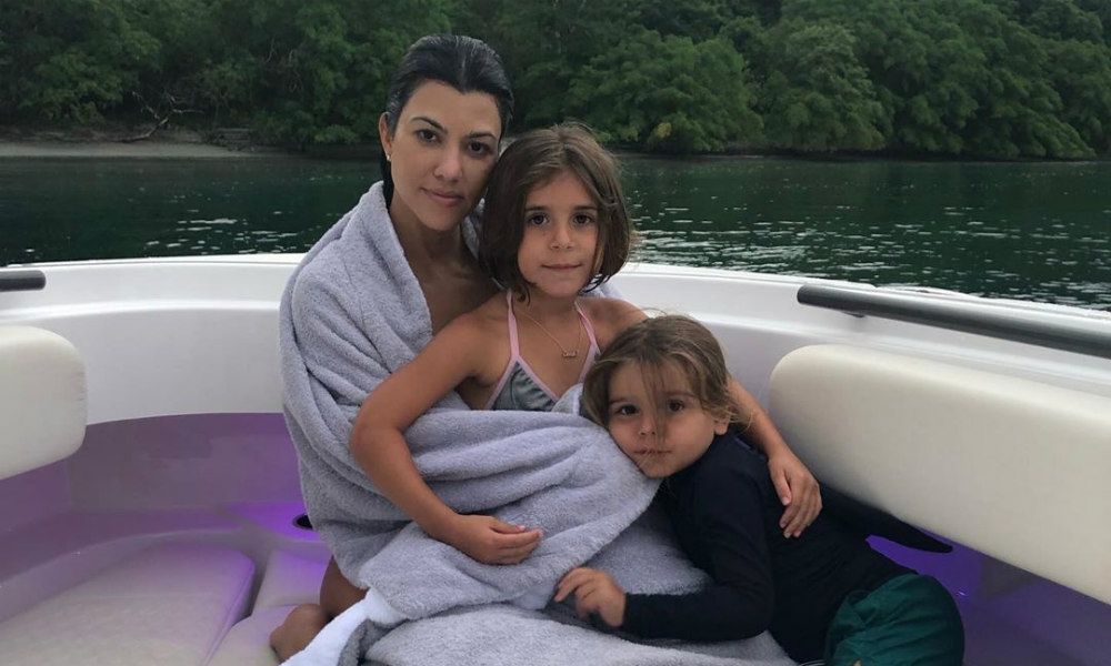 Nuevo 'drama' estilístico en casa de las Kardashian, ¿adivinas quién se ha rapado el pelo?