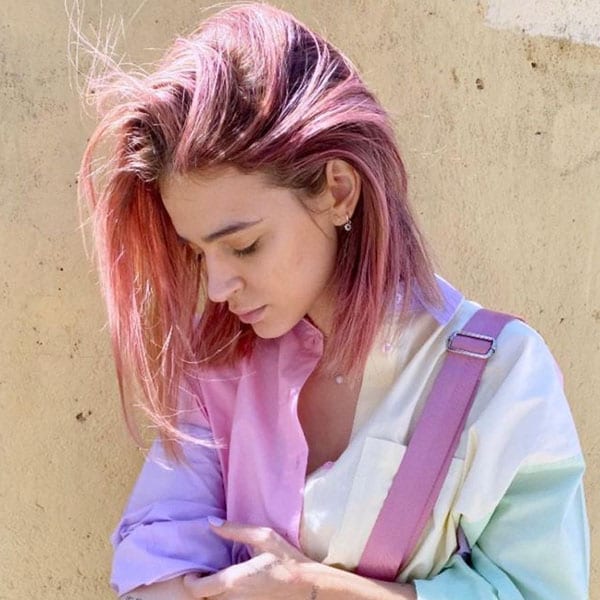 ¡Cambio de look! Laura Escanes abandona el pelo rosa por el color del verano