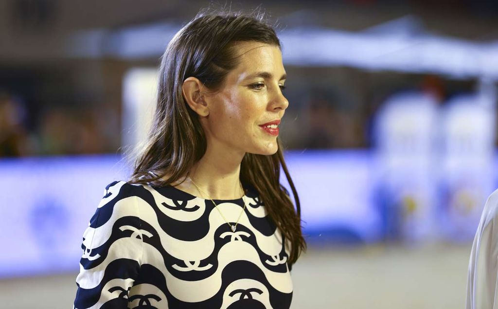 Carlota Casiraghi estrena nuevo look con guiño a su abuela Grace Kelly ✨