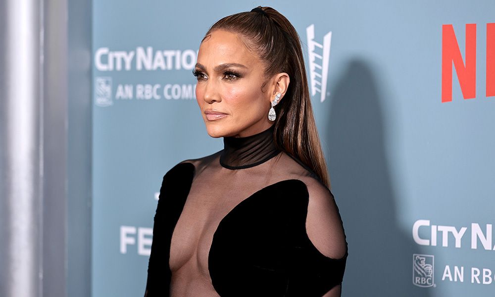 La coleta con truco de Jennifer Lopez y otros peinados fáciles con los que ir guapa (y fresquita) en verano