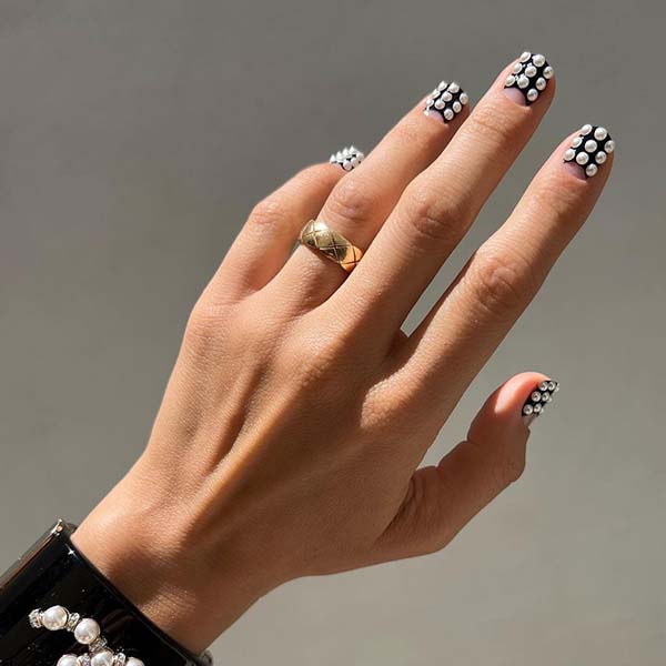 Este verano, llevarás perlas en tu manicura: palabra de la 'nail artist' de las actrices