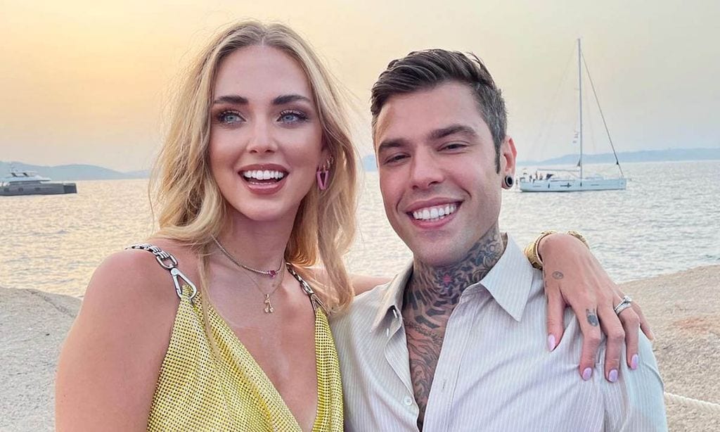 Encuentra las 7 diferencias: Chiara Ferragni y Fedez se hacen la misma foto tres años después