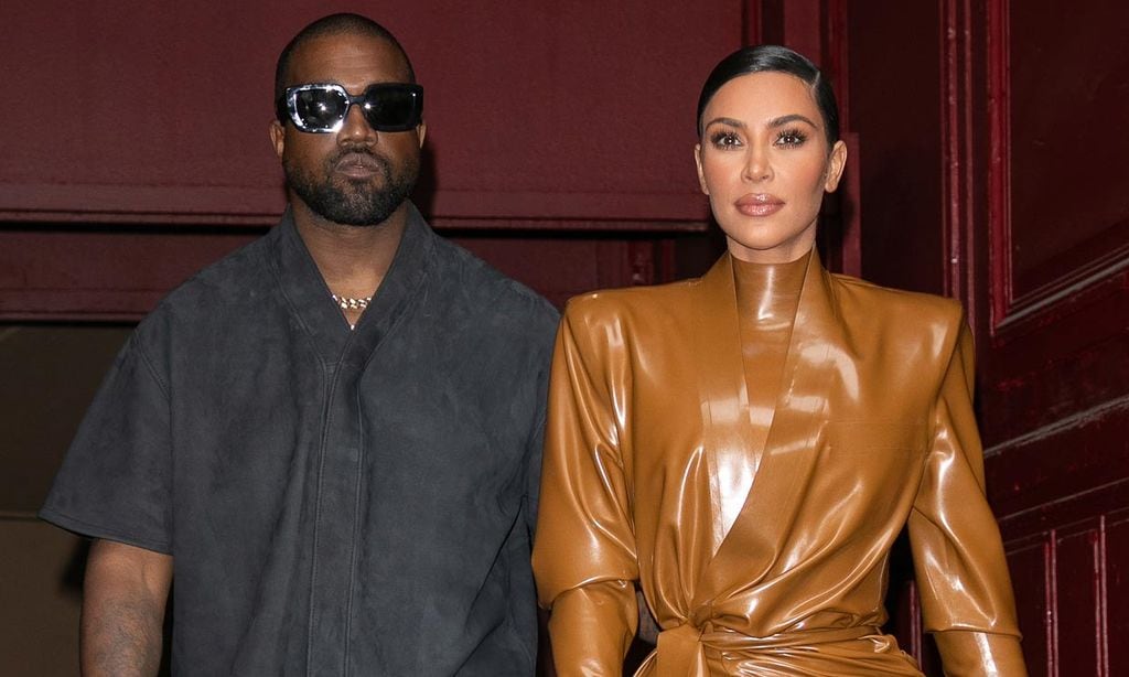 Kim Kardashian se quita el 'West' mientras Kanye le pide que vuelvan juntos