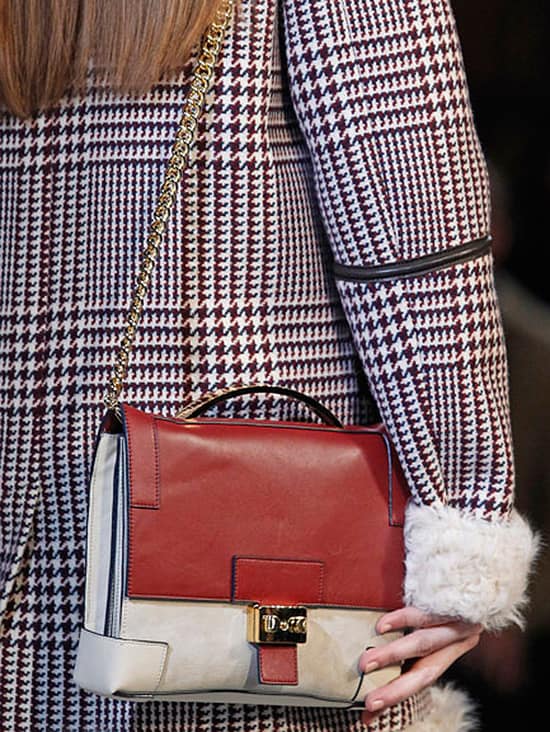 Diccionario 'fashion': 'Shoulder bag'
