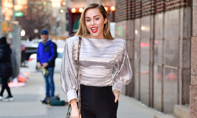 ¿Qué tendencia ha unido a Miley Cyrus, Eugenia de York y Zara?