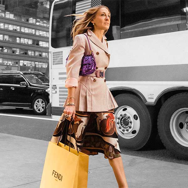 Las expertas en moda eligen (con ayuda de Carrie Bradshaw) su último bolso favorito