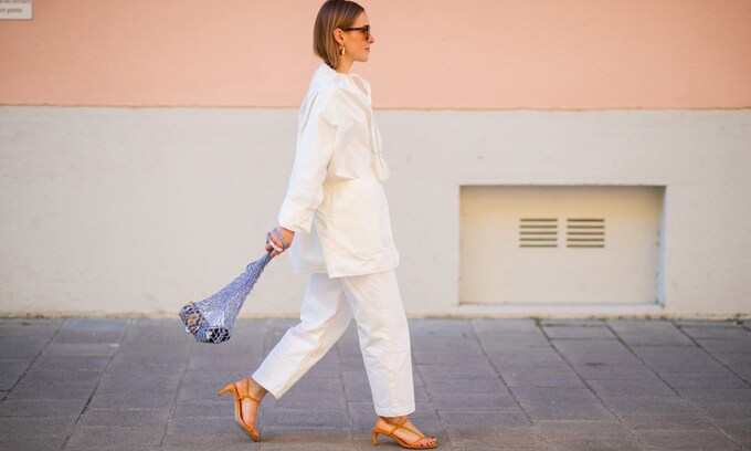 Sandalias de tacón cómodo con 'efecto stiletto': 10 diseños que funcionan con todo