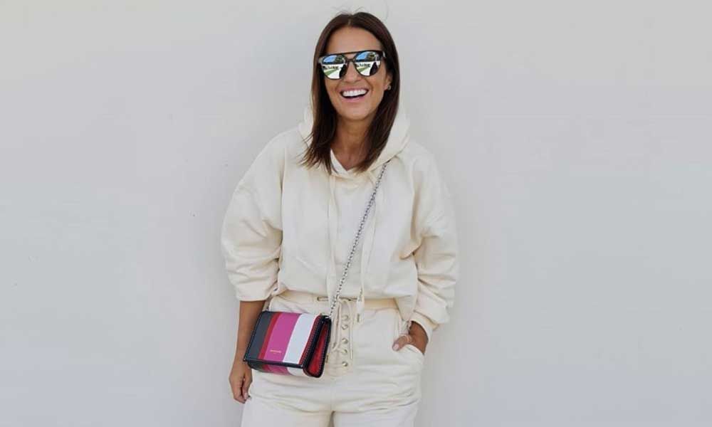 Paula Echevarría con sudadera blanca