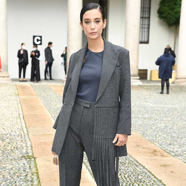 La maratón de estilo de María Pedraza en Milán: el nuevo 'effortless' con 4 looks que no pasan de moda