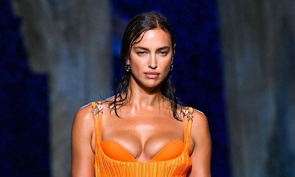 Irina Shayk, protagonista indiscutible del desfile más sonado de la Semana de la Moda de Milán