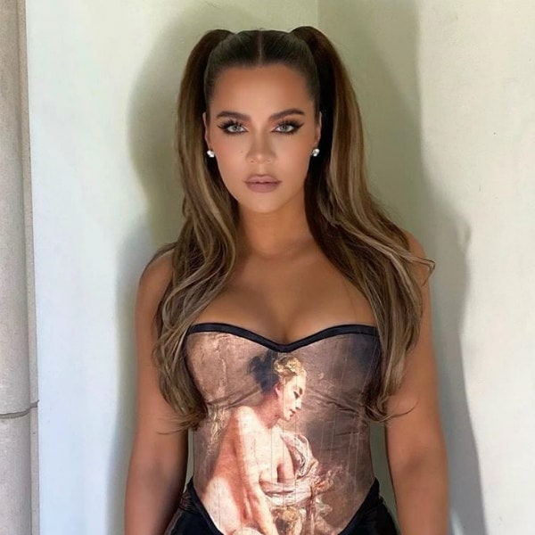 ¿Adivinas con qué famosa cantante han confundido a Khloé Kardashian?