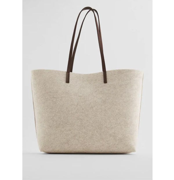Zara lanza unos nuevos bolsos personalizables de fieltro