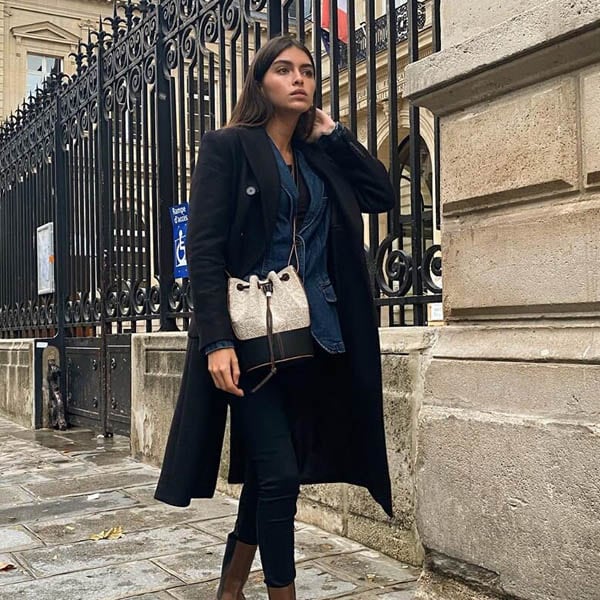 Desde París pero con sello español, Lucía Rivera presenta el nuevo bolso estilo bombonera