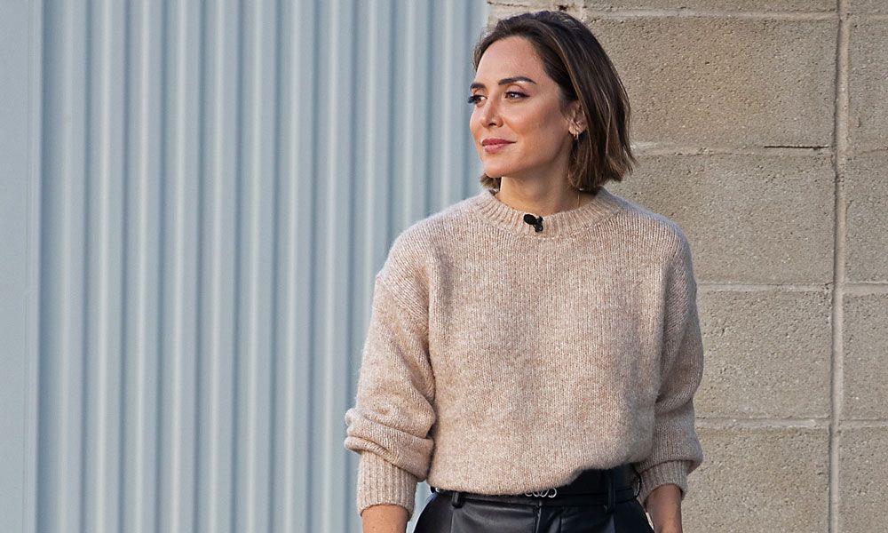 Tamara Falcó aprueba 'El Desafío' con jersey de Zara y pantalones de cuero  - Foto
