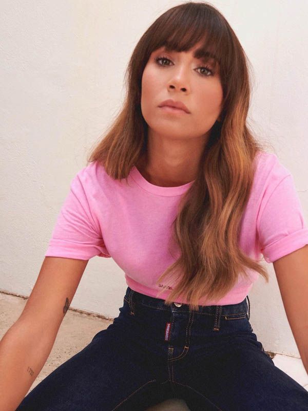 El look con sudadera y pantalones anchos wide leg de Aitana Ocaña